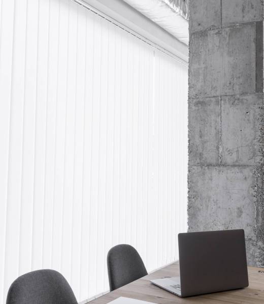 office-desk-with-laptop-chairs